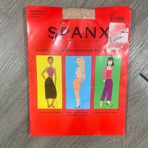 Spanx NIP Footless Bodyshaping Pantyhose Nude.          size B